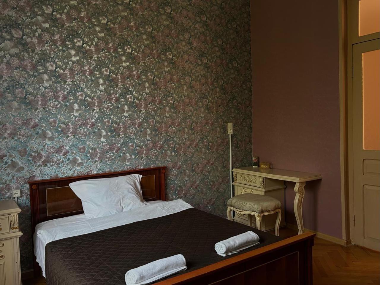 Guest House Sheri Телави Екстериор снимка