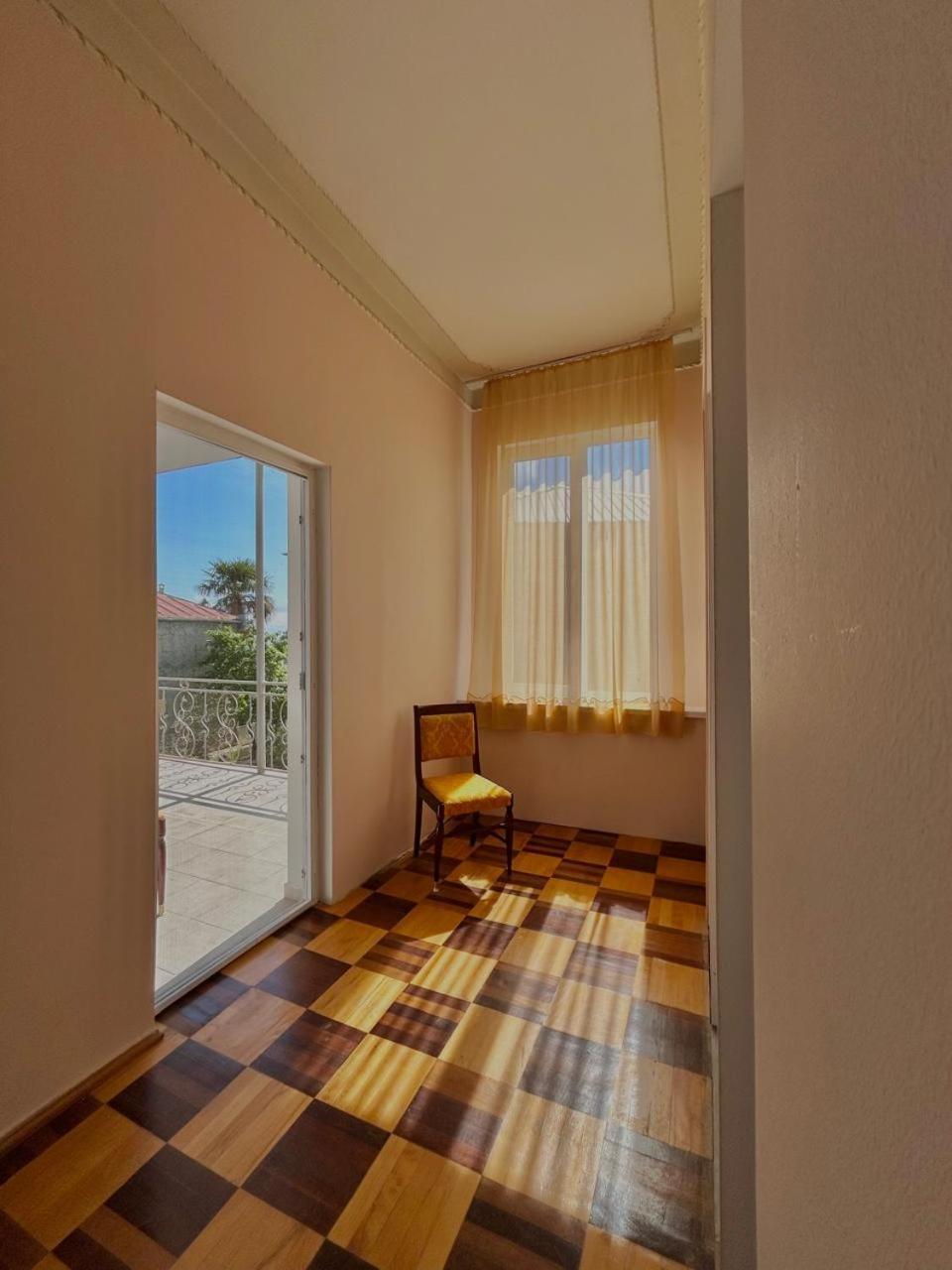 Guest House Sheri Телави Екстериор снимка