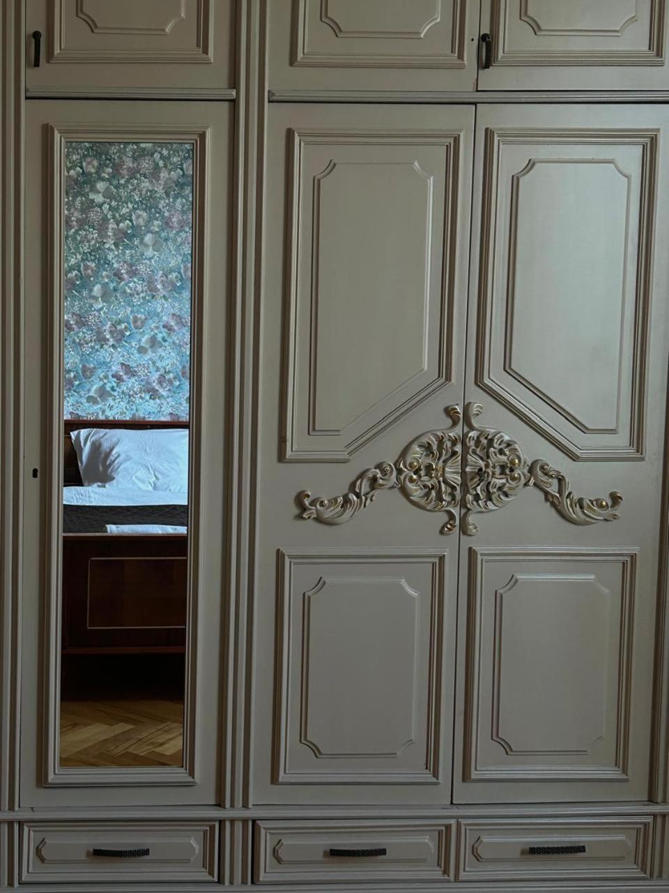 Guest House Sheri Телави Екстериор снимка